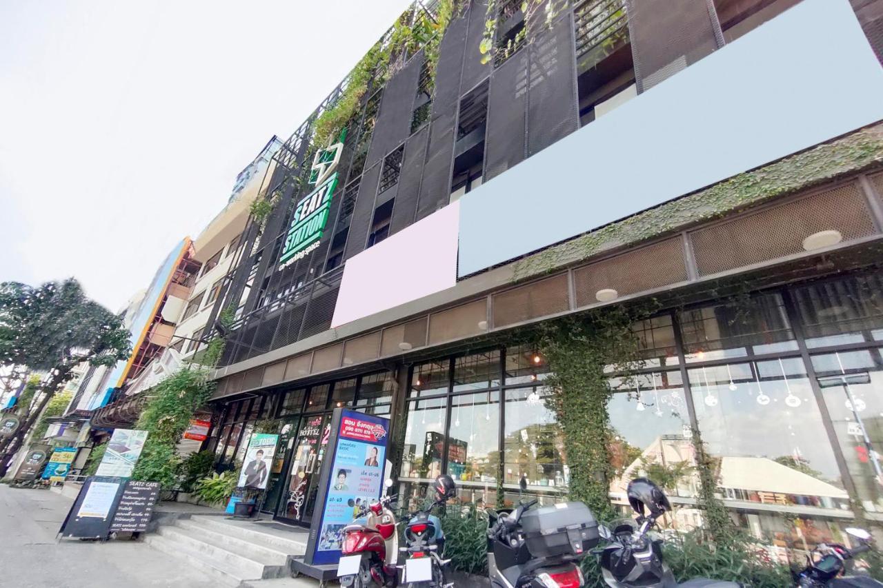 Hotel Hostel@seatzstation Bangkok