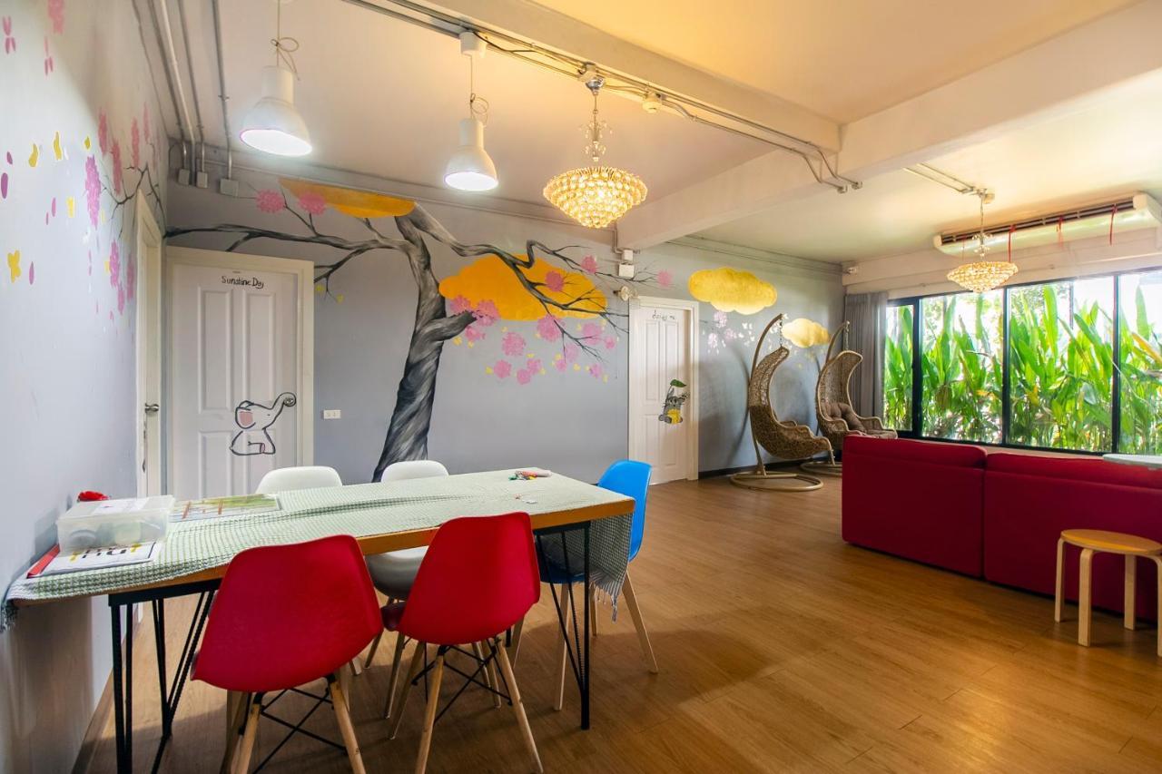 Hostel@seatzstation 2* Bangkok