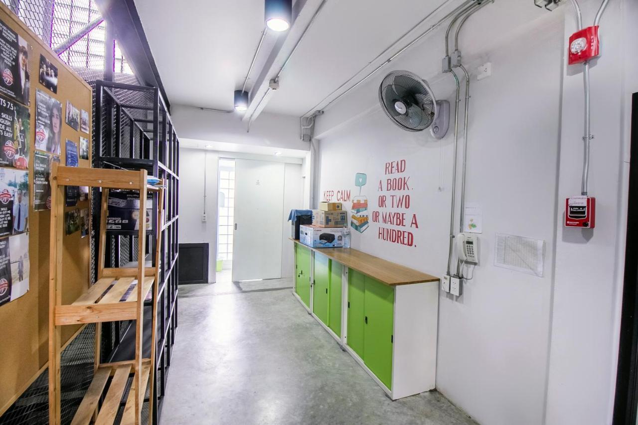 Hostel@seatzstation 2* Bangkok